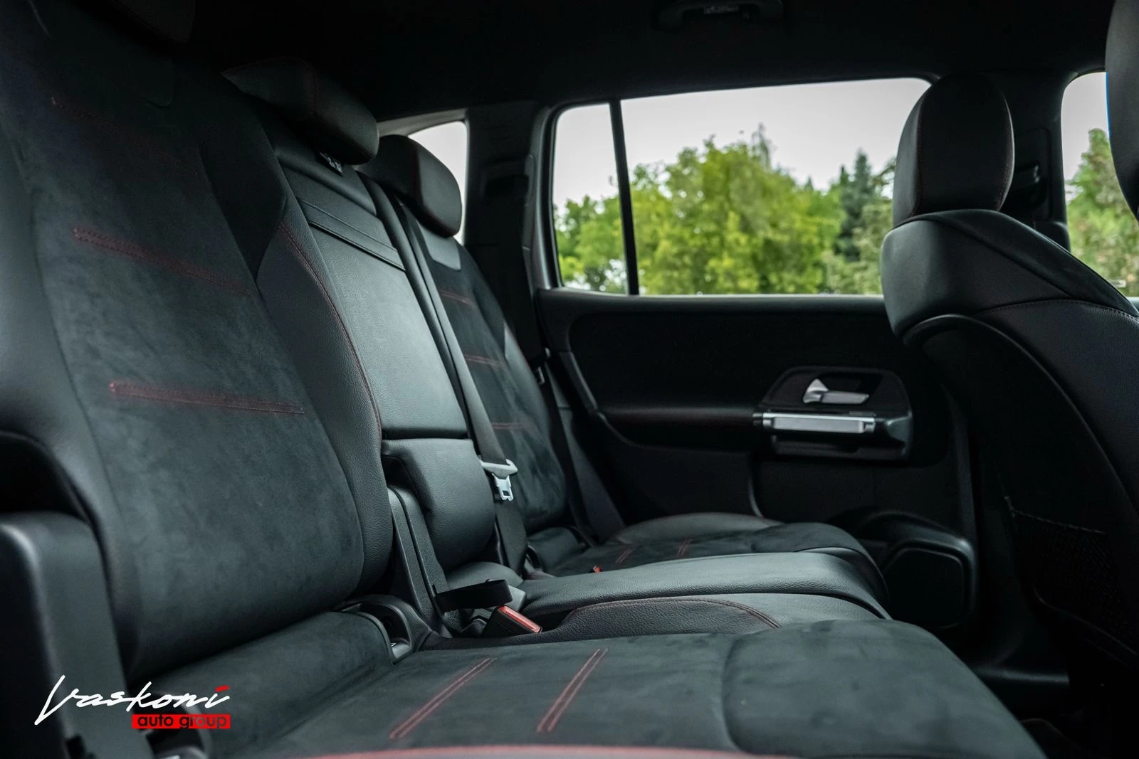 Mercedes-Benz GLB 200 AMG Line Night  | Mobile.bg   17