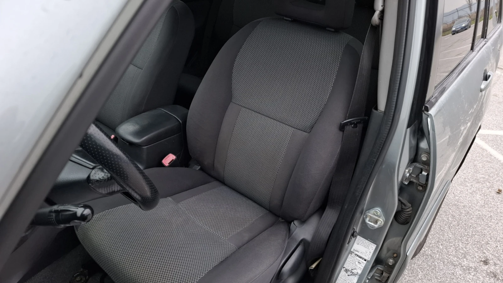 Toyota Rav4 2.0 D-4D* 4x4 - изображение 7