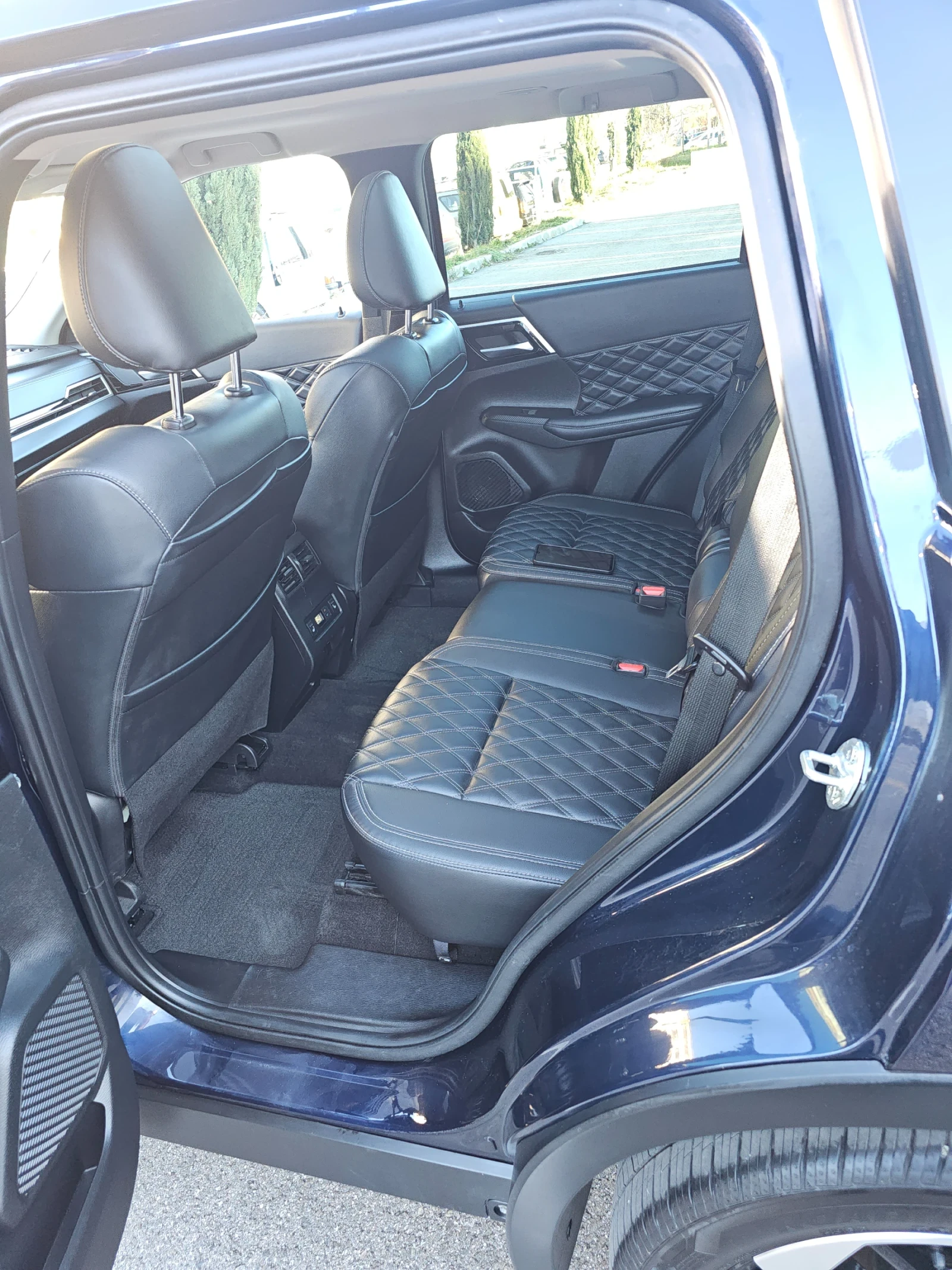 Mitsubishi Outlander SE, снимка 12 - Автомобили и джипове - 53786727