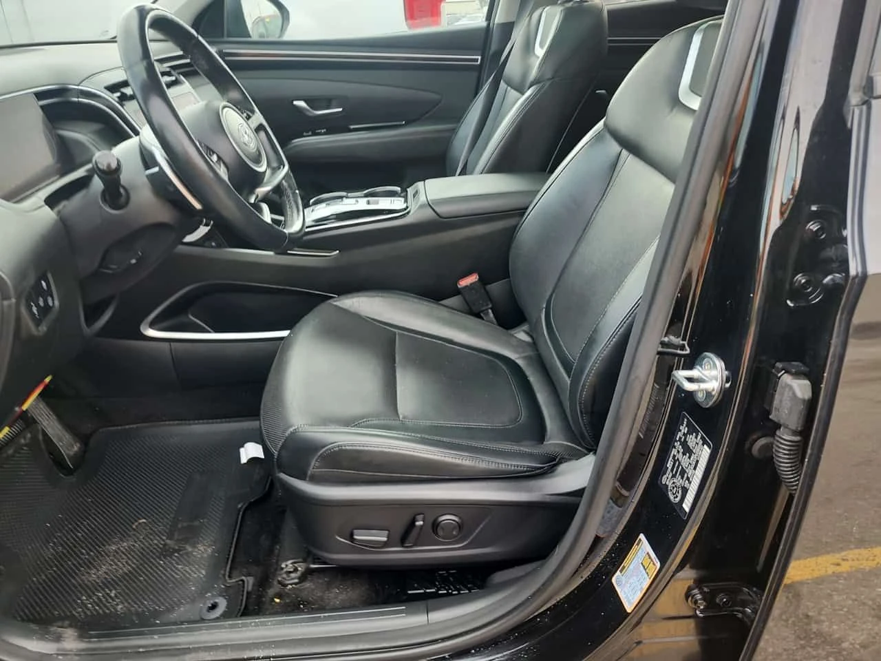 Hyundai Tucson Luxury /CARFAX /Панорама/Подгрев/+ Гуми, снимка 7 - Автомобили и джипове - 53804616