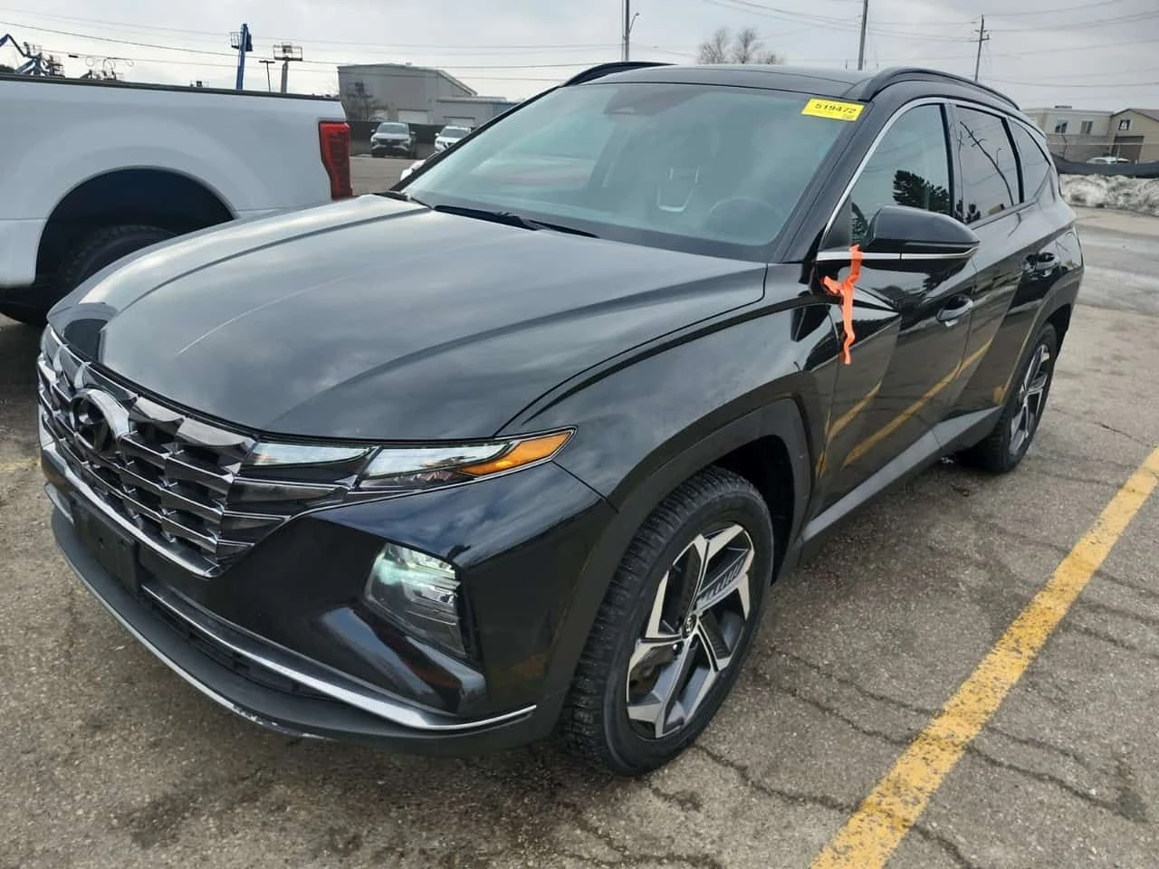 Hyundai Tucson Luxury /CARFAX /Панорама/Подгрев/+ Гуми, снимка 2 - Автомобили и джипове - 53804616