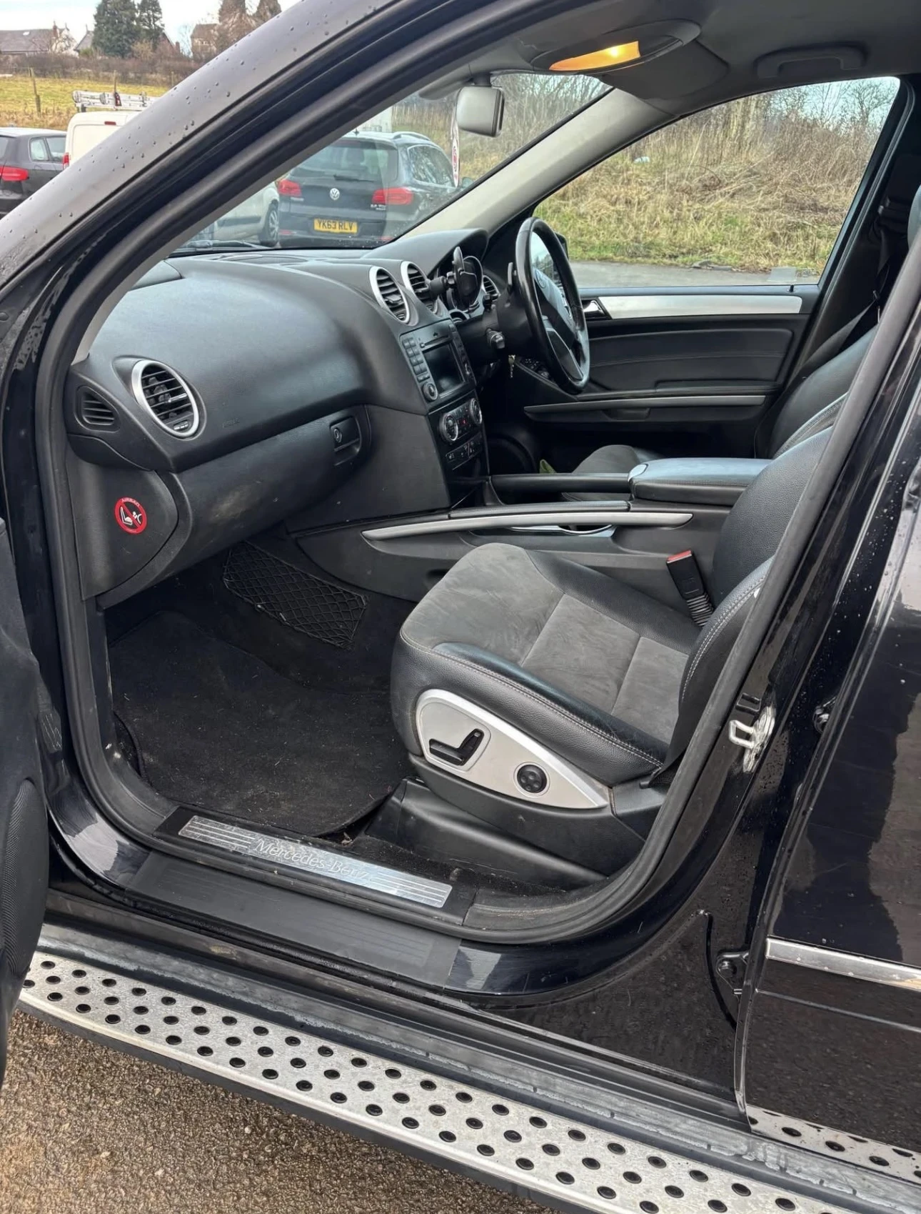 Mercedes-Benz ML 350, снимка 4 - Автомобили и джипове - 54003774