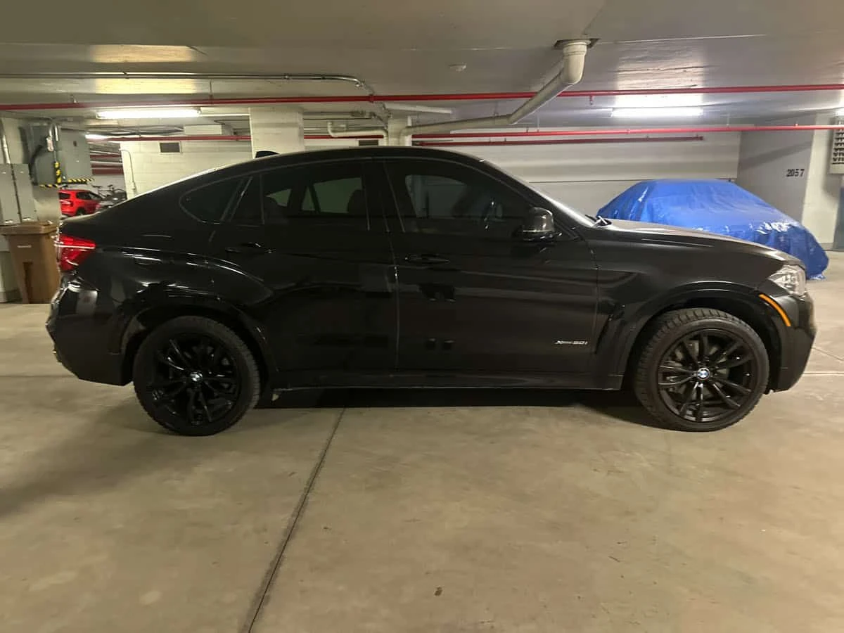 BMW X6 * xDrive50i * ДИСТРОНИК * 360 * ХЕД ЪП * ОБДУХВАНЕ, снимка 3 - Автомобили и джипове - 54084377
