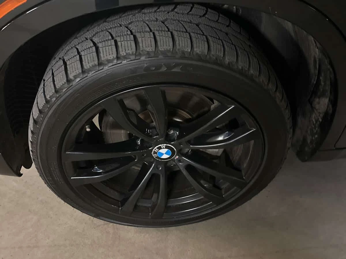 BMW X6 * xDrive50i * ДИСТРОНИК * 360 * ХЕД ЪП * ОБДУХВАНЕ, снимка 17 - Автомобили и джипове - 54084377