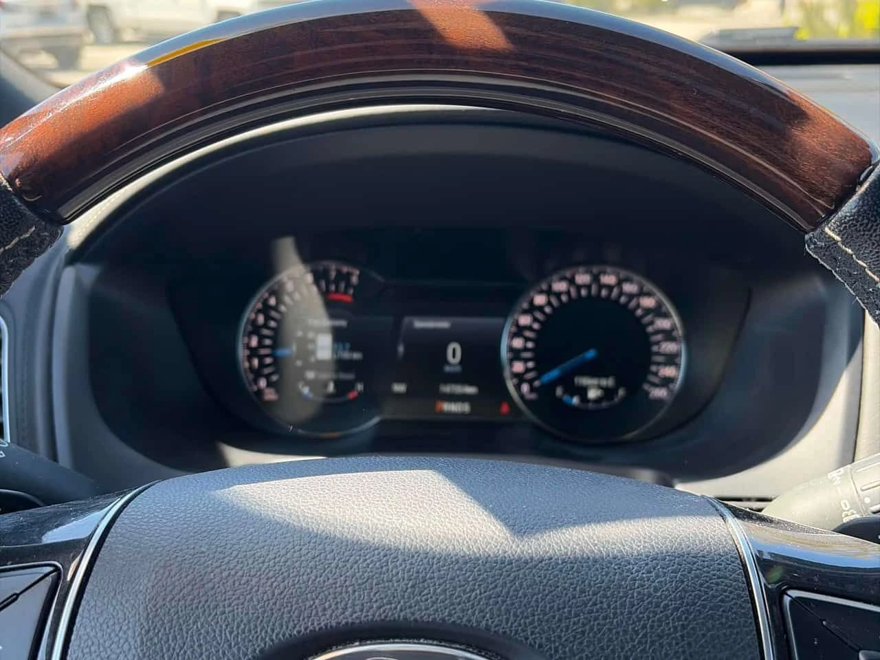 Ford Explorer Platinum/360/ОБДУХВАНЕ, снимка 8 - Автомобили и джипове - 54811162
