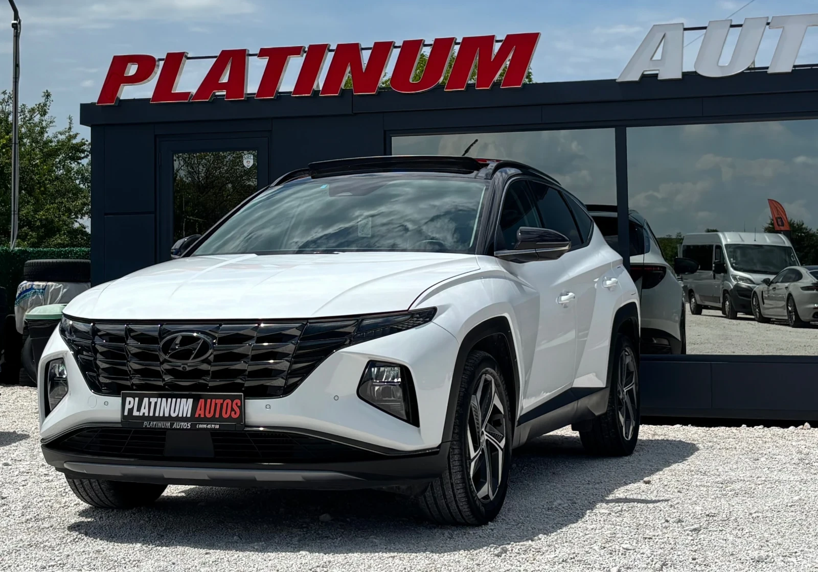 Hyundai Tucson 1.6/NAVI TOUCH/ОБДУХВАНЕ/ПАНОРАМА/FULL, снимка 4 - Автомобили и джипове - 54843686