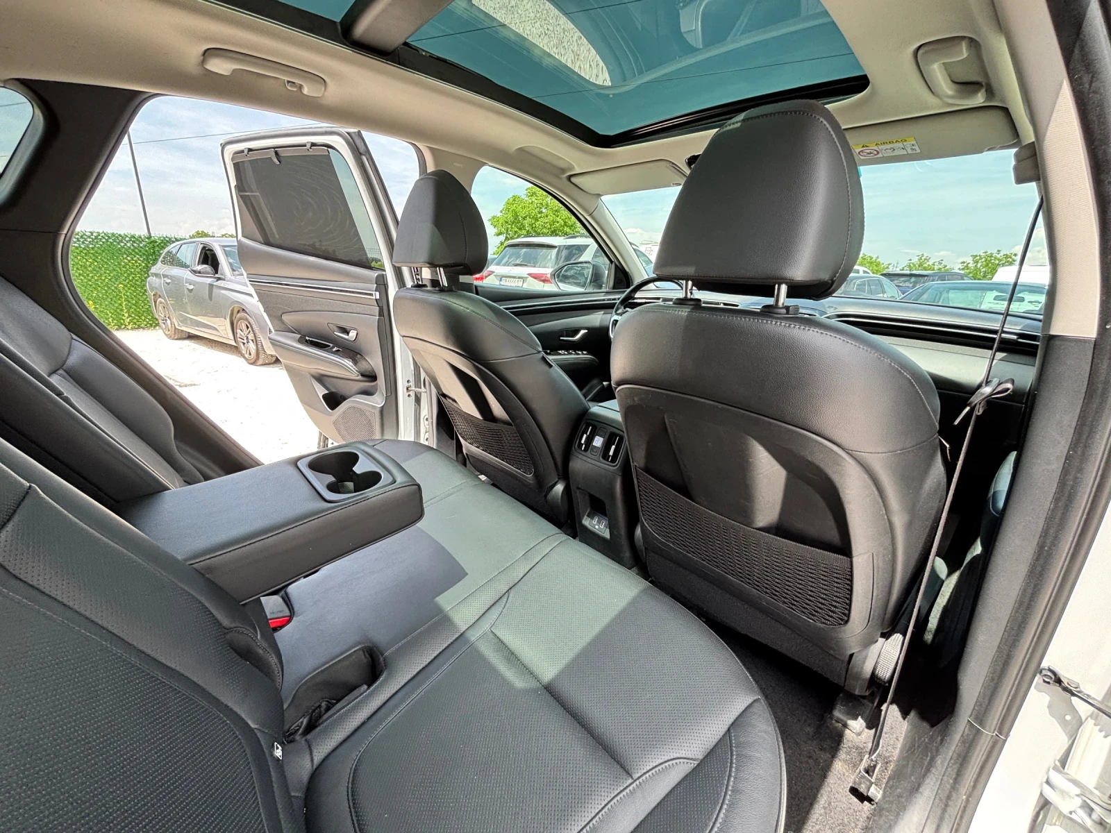Hyundai Tucson 1.6/NAVI TOUCH/ОБДУХВАНЕ/ПАНОРАМА/FULL, снимка 9 - Автомобили и джипове - 54843686