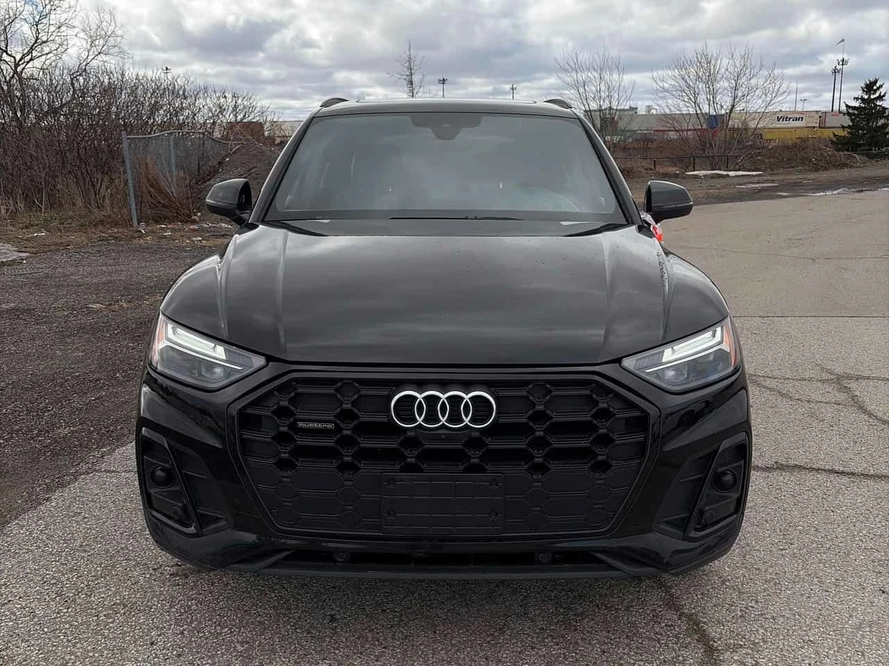 Audi Q5 BLACK OPTIC / DISTRONIC / 360 / АВТОСКРЕДИТ , снимка 6 - Автомобили и джипове - 55054289