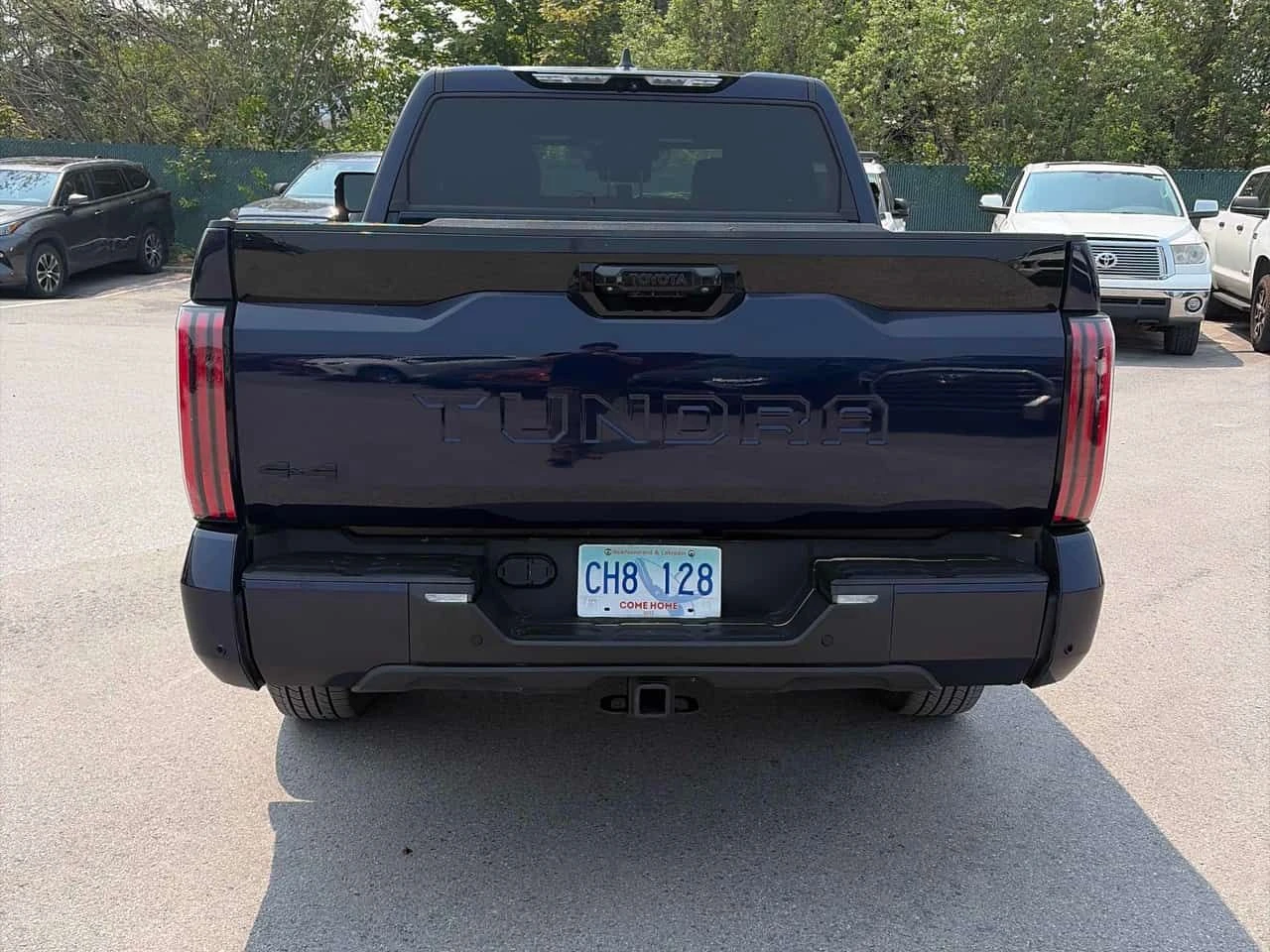 Toyota Tundra * Platinum * АВТОКРЕДИТ БЕЗ ПЪРВОНАЧАЛНА ВНОСКА* , снимка 4 - Автомобили и джипове - 55201031