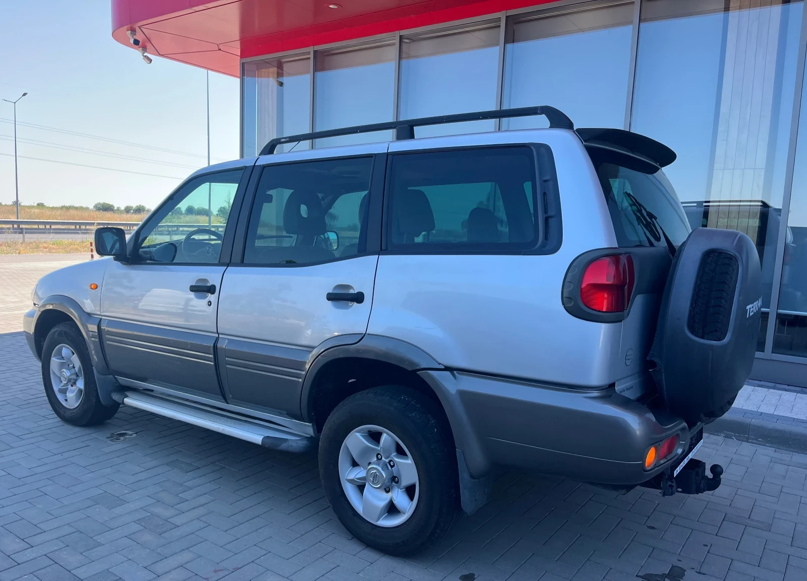 Nissan Terrano 3.0TDI/Автоматик/4Х4, снимка 4 - Автомобили и джипове - 55678841