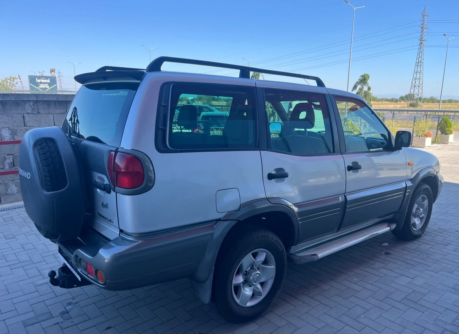 Nissan Terrano 3.0TDI/Автоматик/4Х4, снимка 6 - Автомобили и джипове - 55678841