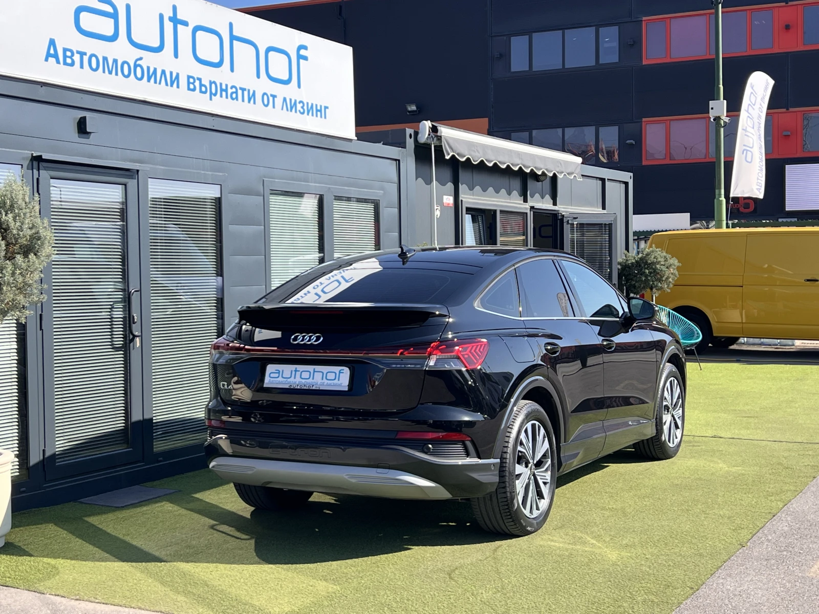 Audi Q4 Sportback/E-TRON/170k.c./AT/55kWh | Mobile.bg � ����������� 4