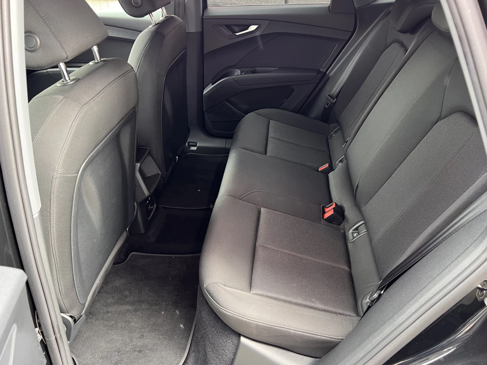 Audi Q4 Sportback/E-TRON/170k.c./AT/55kWh | Mobile.bg � ����������� 10