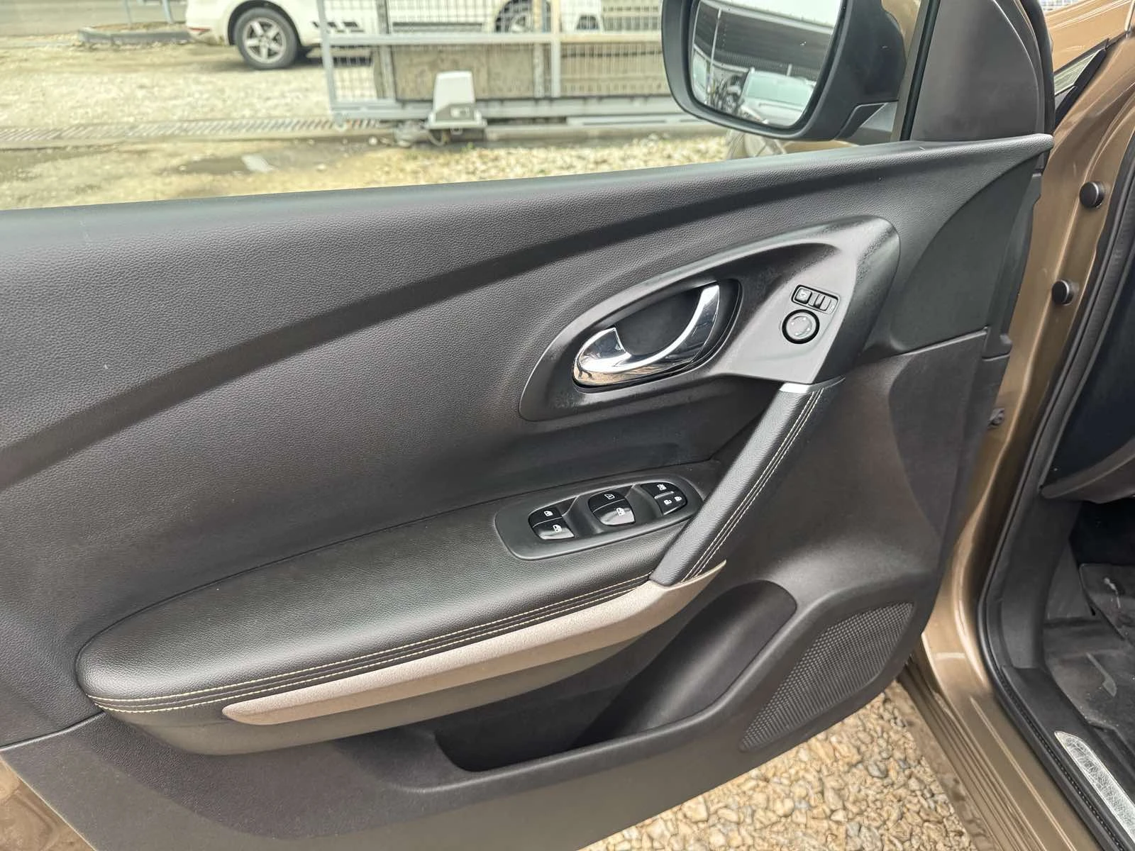 Renault Kadjar 1.6DCI* 4X4* NAVI* CARPLEY* LED | Mobile.bg � ����������� 11