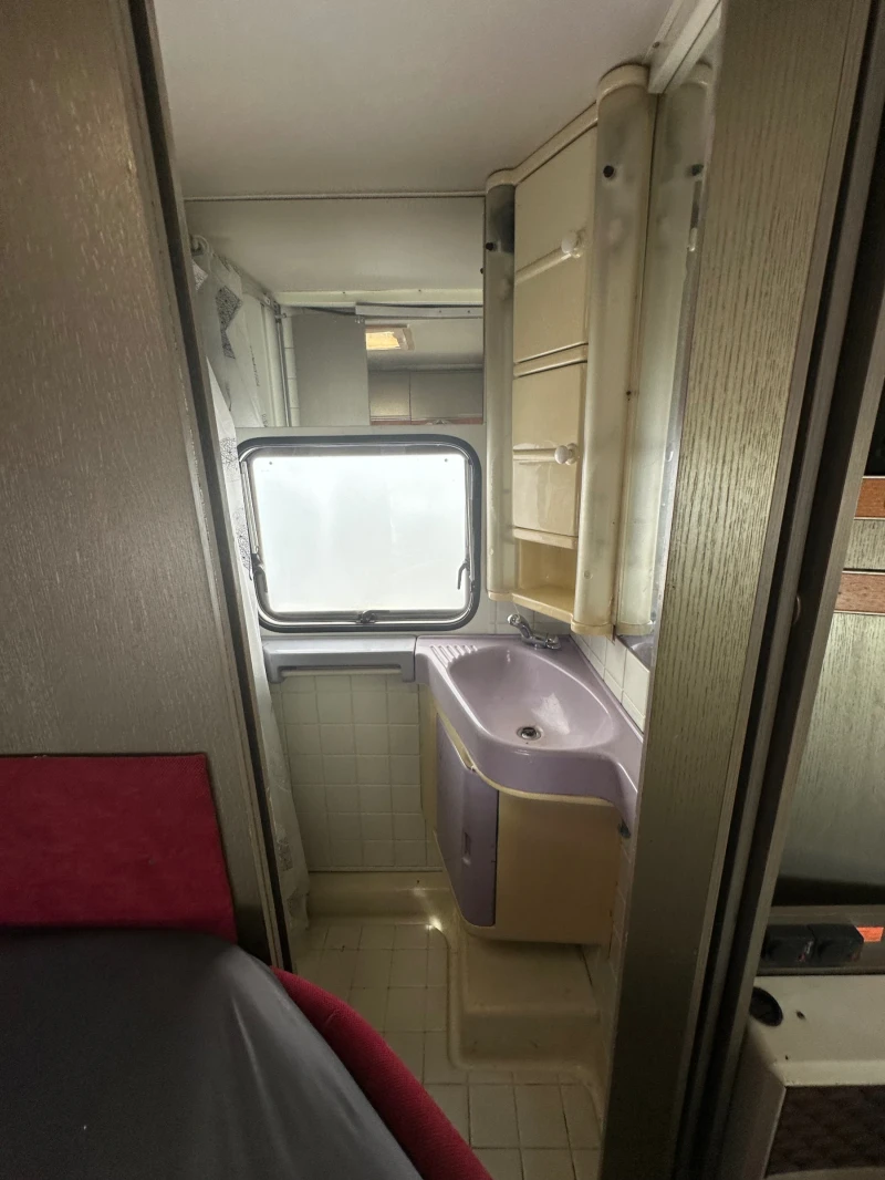 Кемпер Dethleffs, снимка 3 - Каравани и кемпери - 51681208