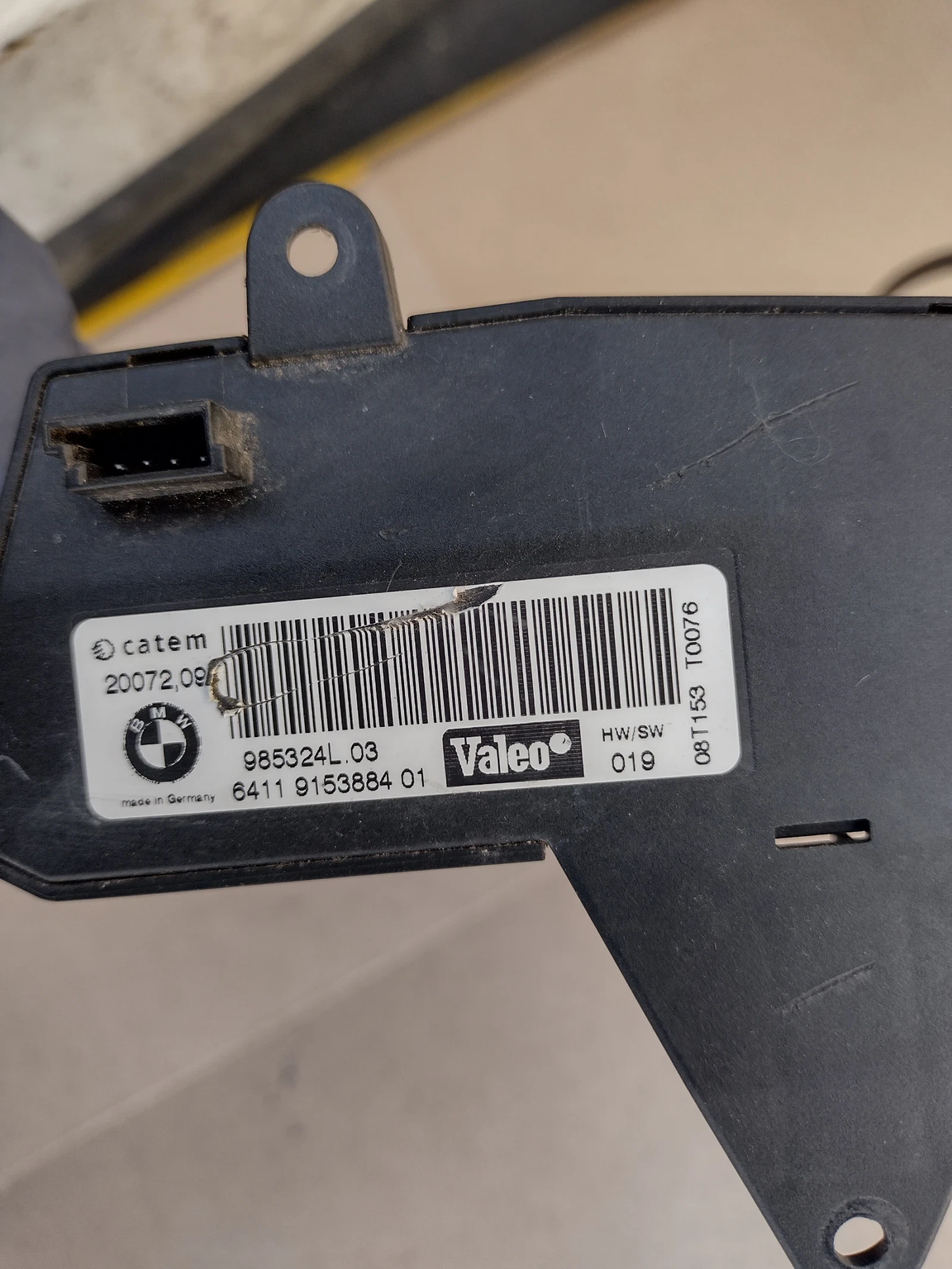 6411915388401 .   BMW   985324L 03 | Mobile.bg   2