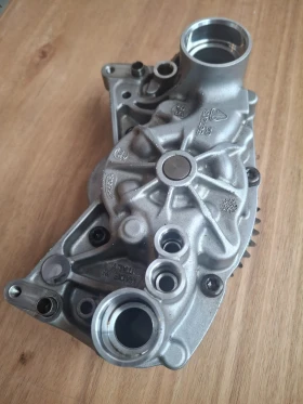 Volvo and Renault двигател маслена помпа, снимка 3 - Части - 53389634