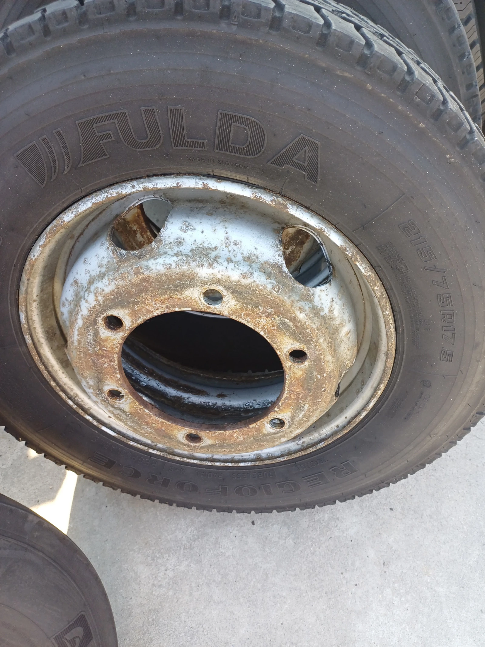    215/75R17.5  Man | Mobile.bg   5