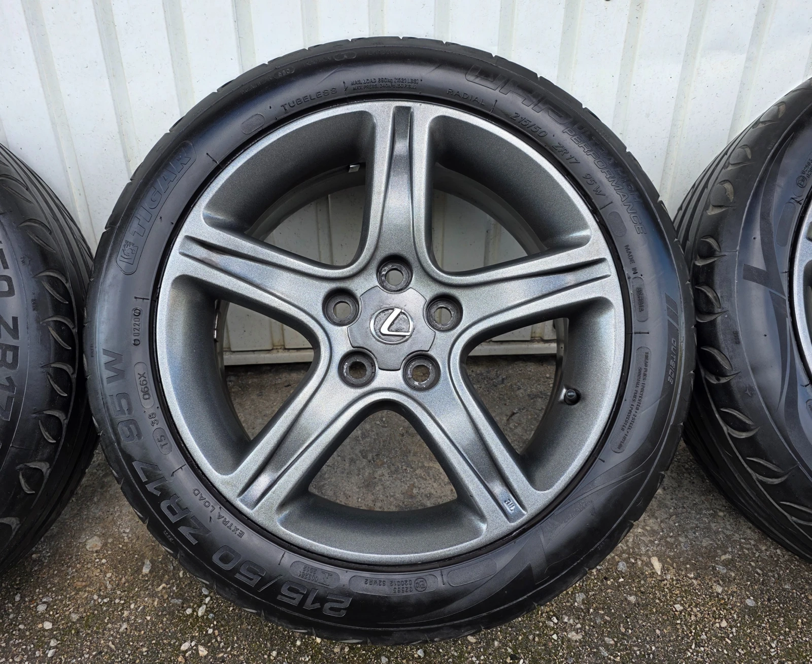 Гуми с джанти Tigar 215/50R17, снимка 4 - Гуми и джанти - 54826458
