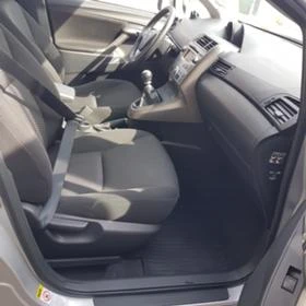 Toyota Verso 2000 D4D, снимка 13