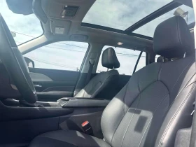 Toyota Grand Highlander * ОБДУХВАНЕ * KEYLESS * PANO * JBL * CARFAX, снимка 13