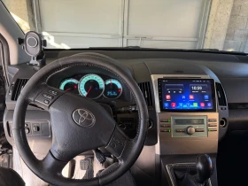Toyota Corolla verso D-CAT, снимка 2
