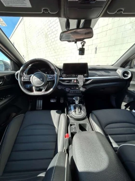 Kia Forte EX IVT, снимка 9