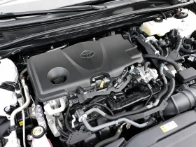 Toyota Camry XSE Hybrid, снимка 15