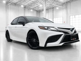 Toyota Camry XSE Hybrid, снимка 1
