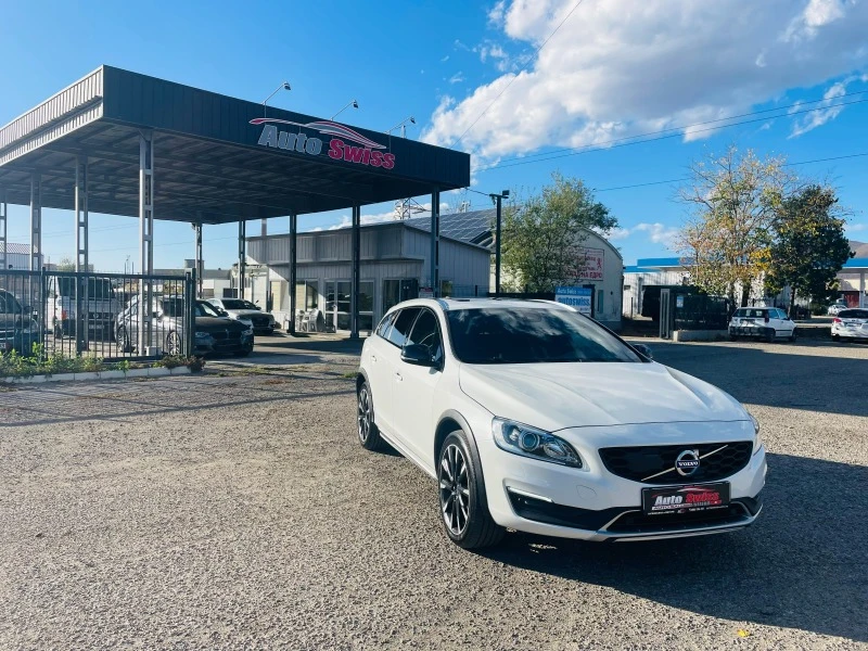 Volvo V60 Cross Country 2500 T5 AWD 254к.с Внос от Швейцария, снимка 1 - Автомобили и джипове - 42940809