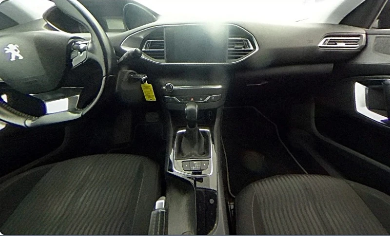 Peugeot 308 AUTOMATIC, снимка 3 - Автомобили и джипове - 47810449