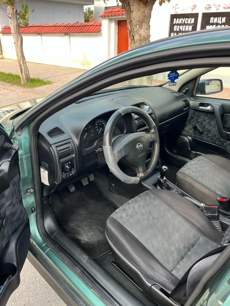 Opel Astra 1.6GL 75, снимка 9 - Автомобили и джипове - 47812068