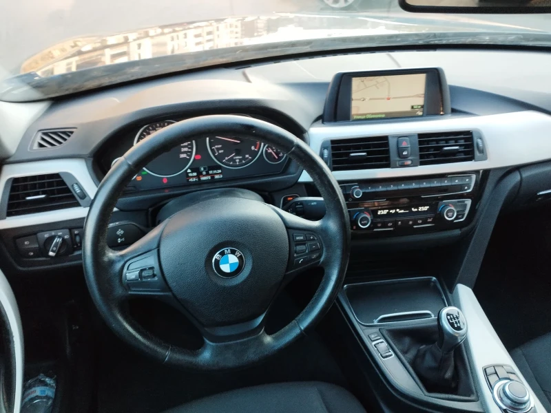 BMW 318 2.0d EURO 6B 150 к.с, снимка 13 - Автомобили и джипове - 48005221