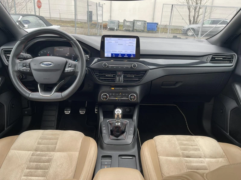 Ford Focus 1.5 ST Line 181 к.с Пано Дистроник Камера B&O, снимка 7 - Автомобили и джипове - 48305985