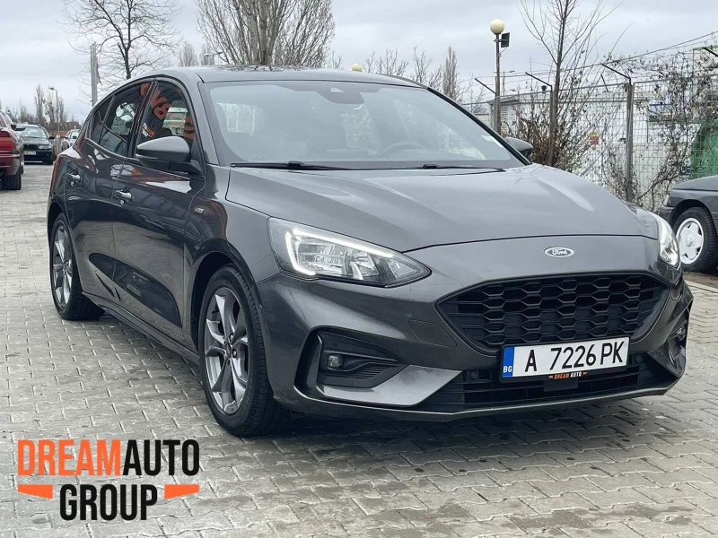 Ford Focus 1.5 ST Line 181 к.с Пано Дистроник Камера B&O в Автомобили и джипове в гр. Бургас