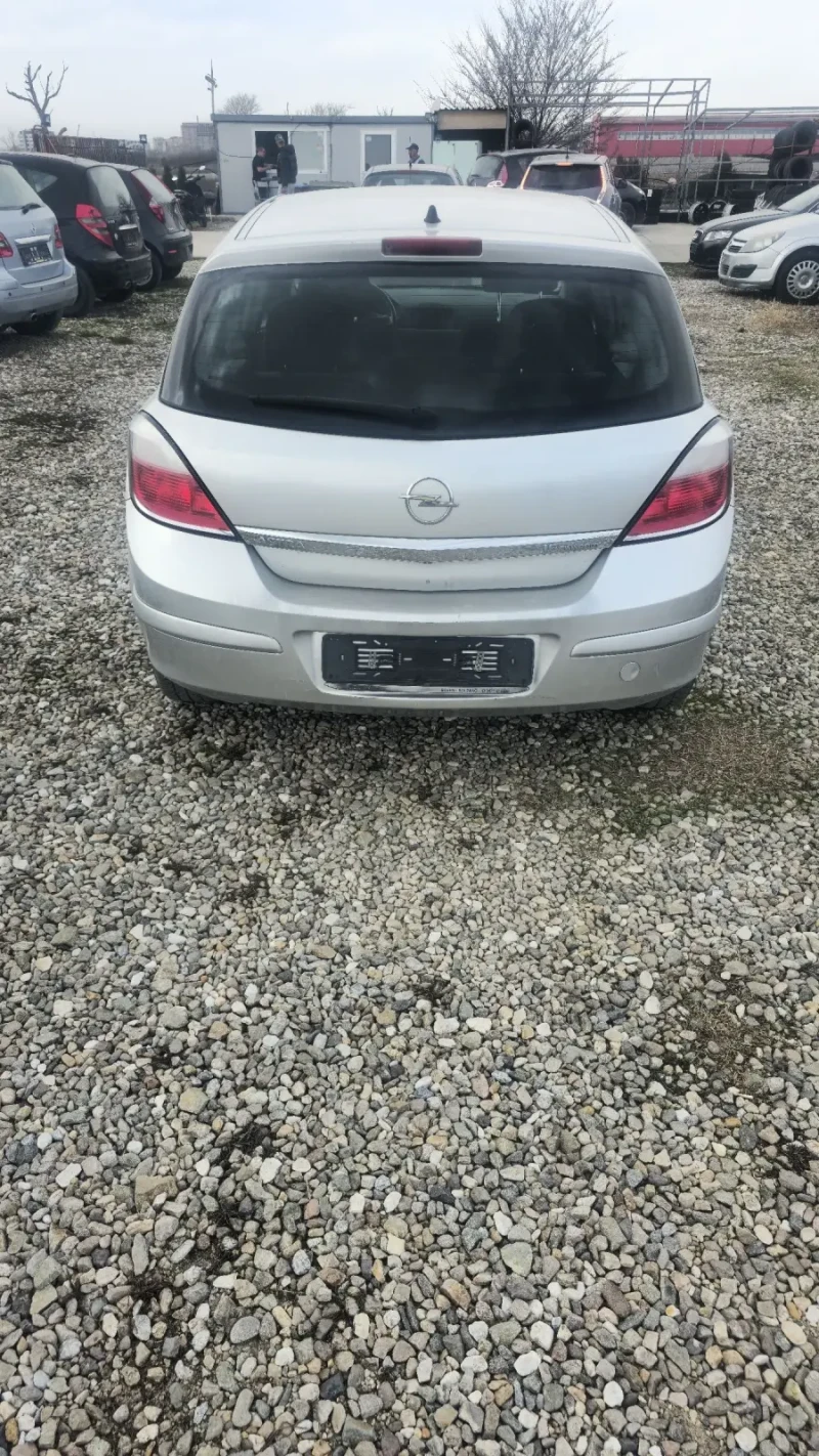 Opel Astra 1.6, снимка 4 - Автомобили и джипове - 49480757