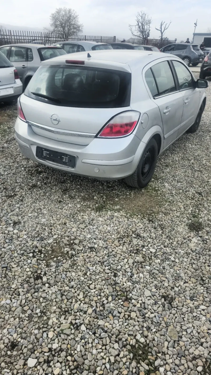 Opel Astra 1.6, снимка 6 - Автомобили и джипове - 49480757