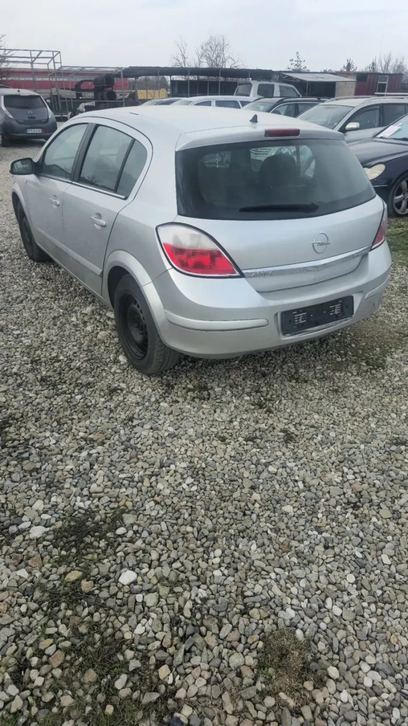 Opel Astra 1.6, снимка 5 - Автомобили и джипове - 49480757