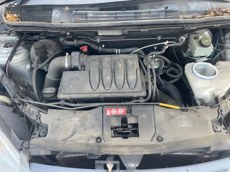 Mercedes-Benz A 160 2.0CDI AVANTGARDE, снимка 11 - Автомобили и джипове - 51395978