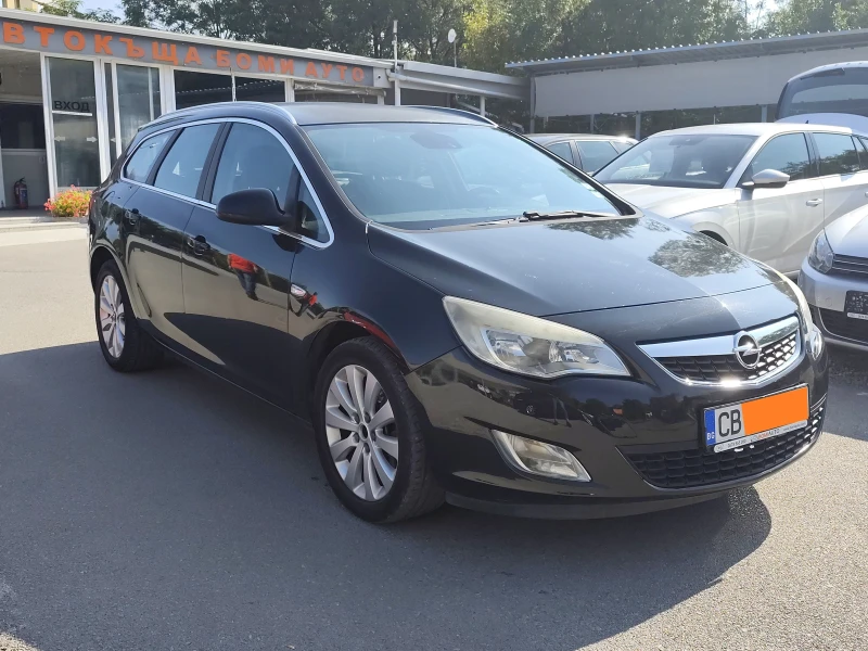 Opel Astra 1.7CDTi* SPORTS TOURER* EURO5A* КЛИМАТРОНИК* , снимка 3 - Автомобили и джипове - 51698724