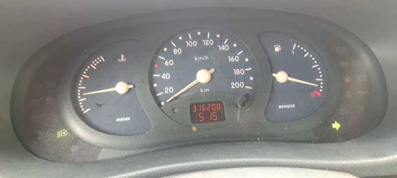 Renault Kangoo Газ- бензин, снимка 6 - Автомобили и джипове - 52018649