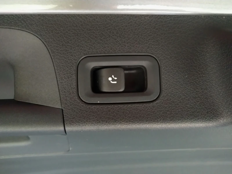 Mercedes-Benz CLA 250 SHOOTING BRAKE/AMG/EQ POWER, снимка 10 - Автомобили и джипове - 52528214