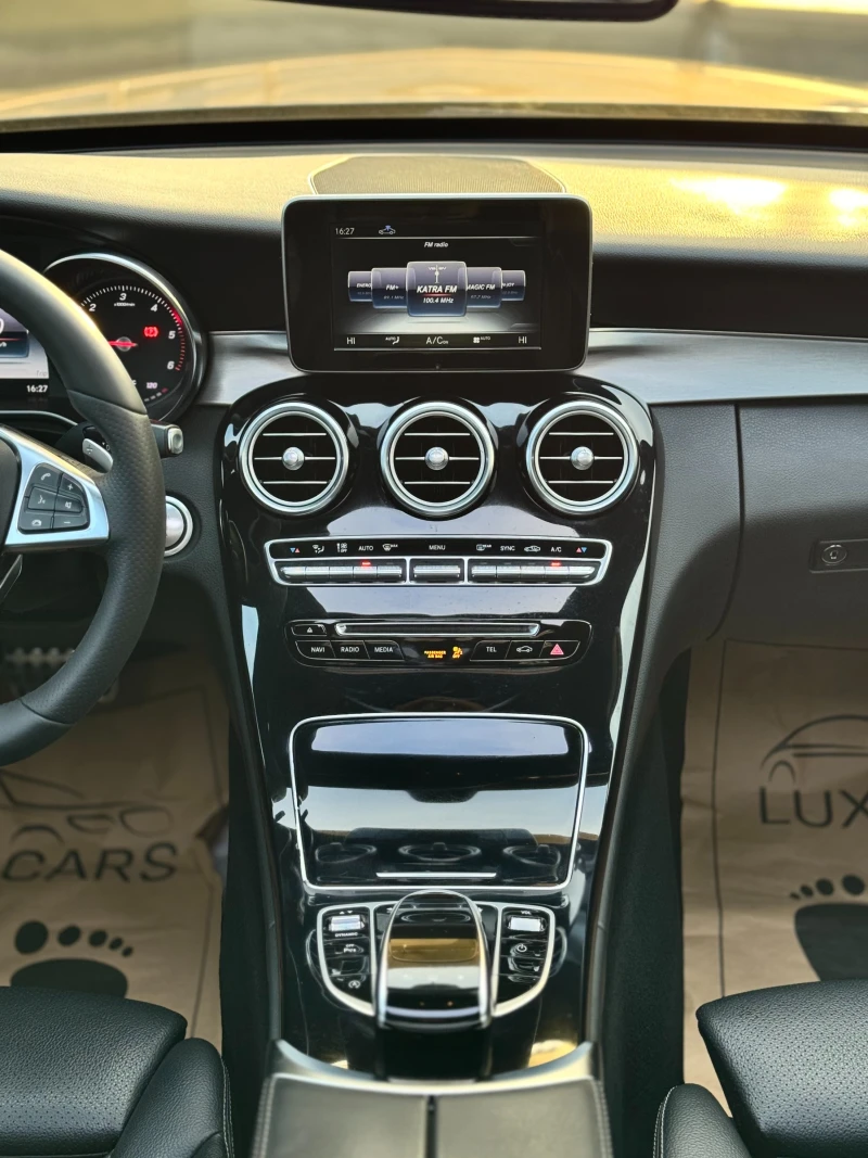 Mercedes-Benz C 220 -AMG-4matic-Cam360-9G-LED-Navi-Panorama-Burmester-, снимка 10 - Автомобили и джипове - 53097362