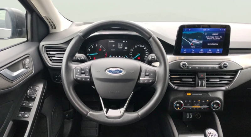 Ford Focus 1.0 EcoBoost, снимка 11 - Автомобили и джипове - 53268644