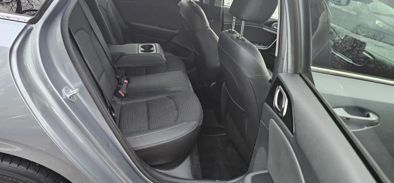 Kia Ceed 1.6CRDI камера Белгия Лизинг , снимка 13 - Автомобили и джипове - 53468408