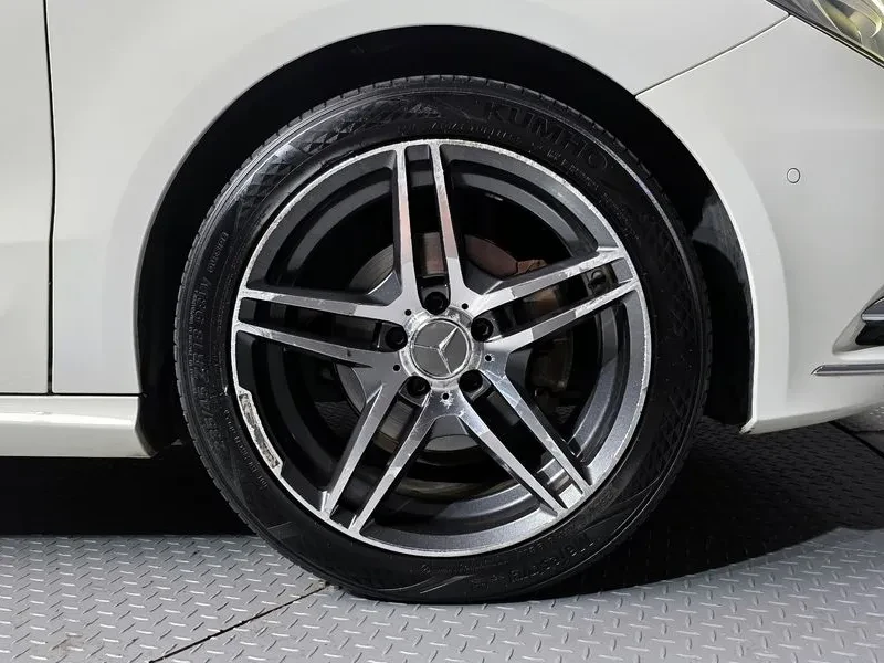 Mercedes-Benz B 200 2.0, снимка 5 - Автомобили и джипове - 54278335