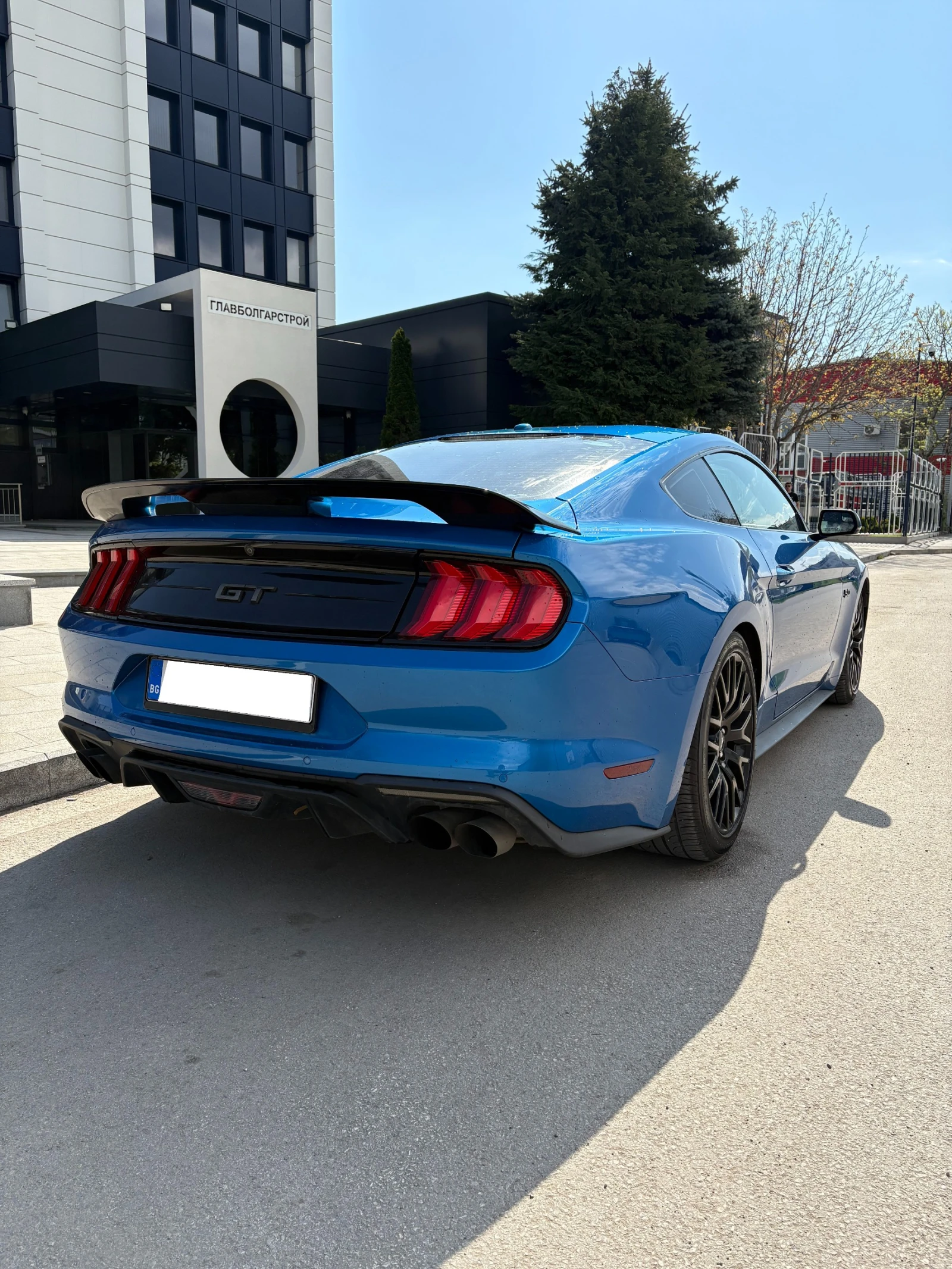 Ford Mustang GT Premium  - изображение 5