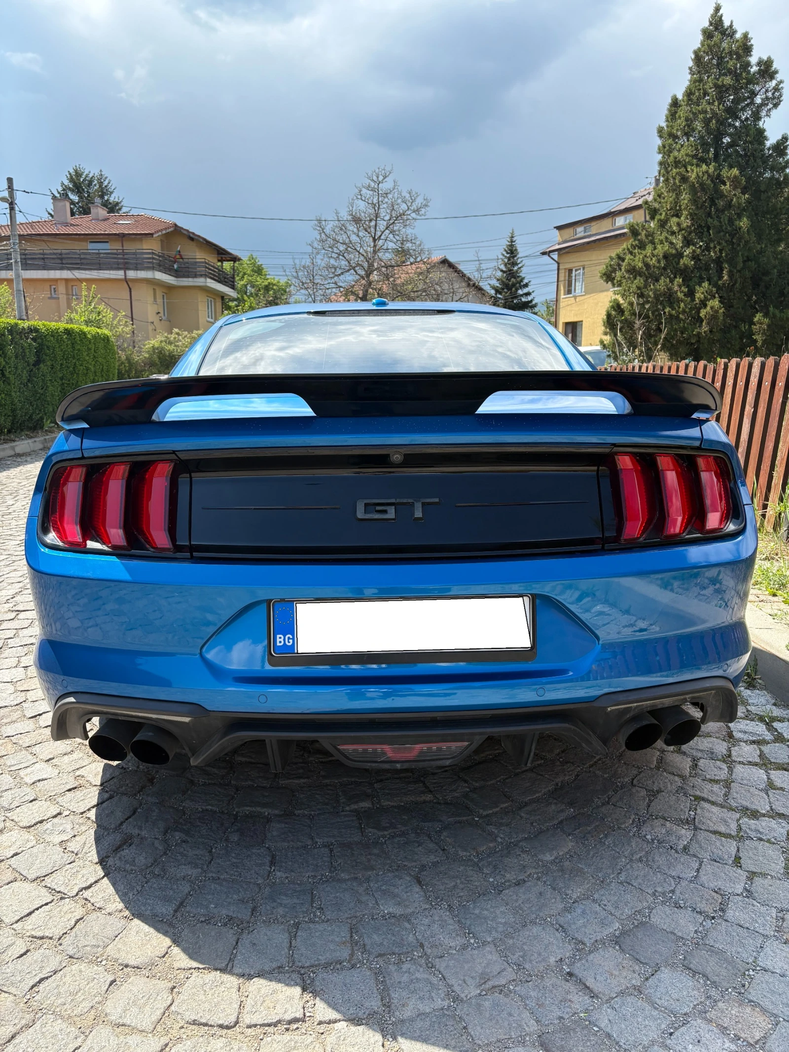 Ford Mustang GT Premium  - изображение 2
