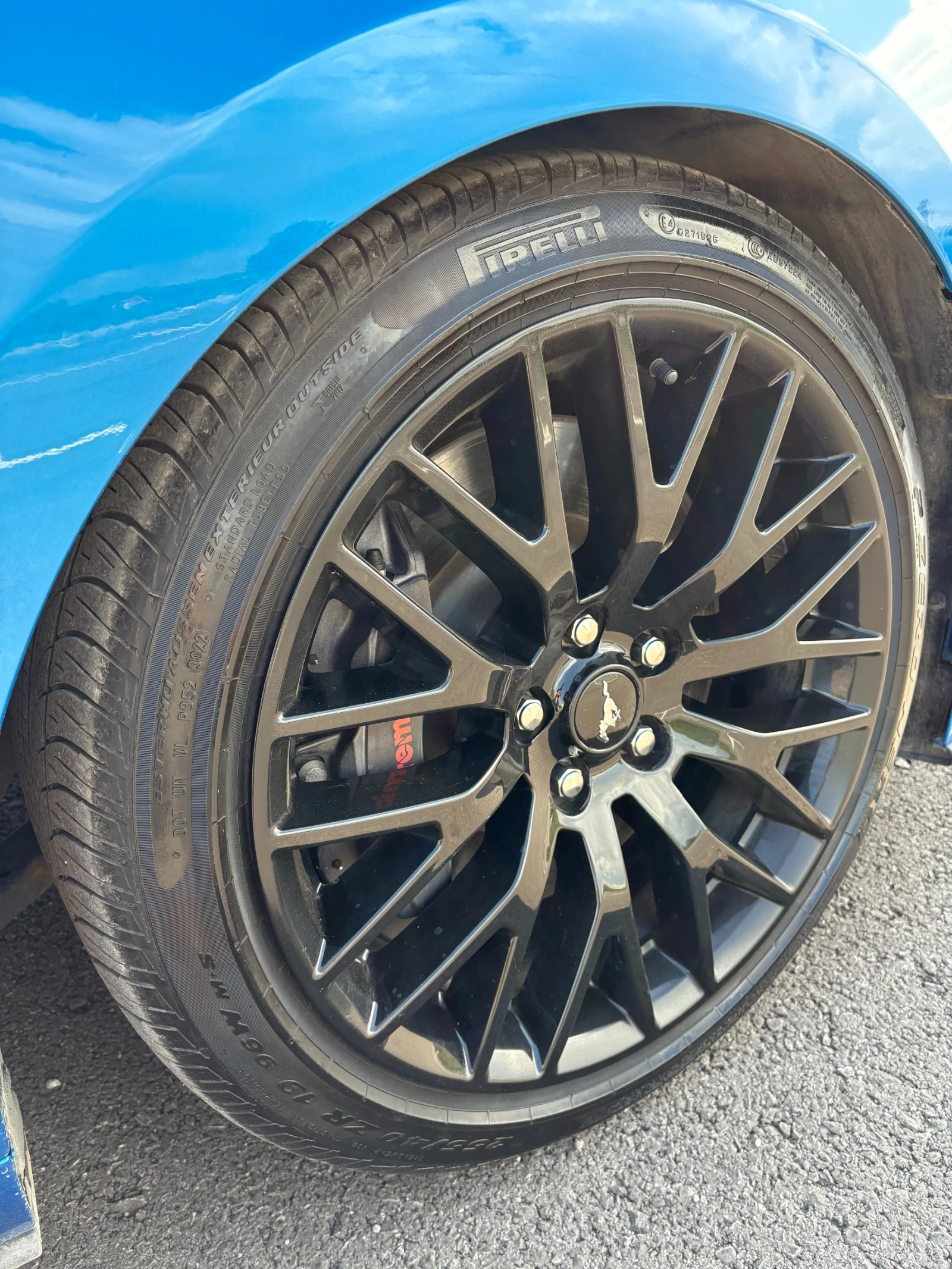 Ford Mustang GT Premium  - изображение 7