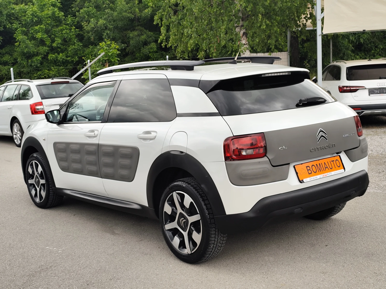Citroen C4 Cactus 1.2i* EURO-5B* LED* ПАНОРАМА* NAVI*  - изображение 6